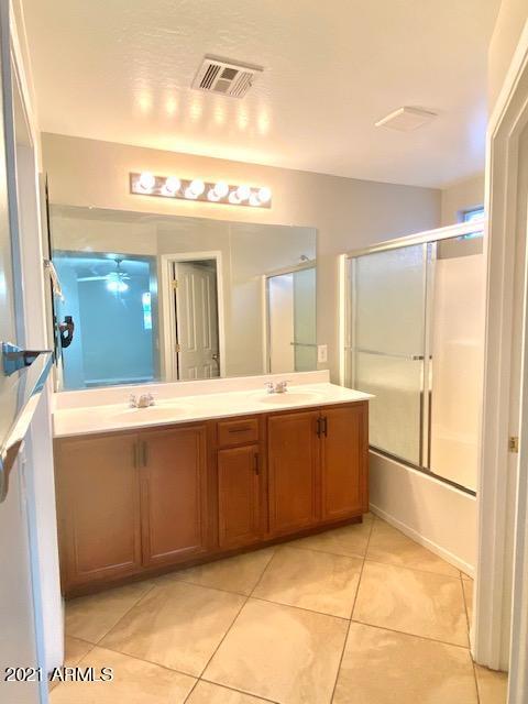 Building Photo - 3657 E Hyatt Ln