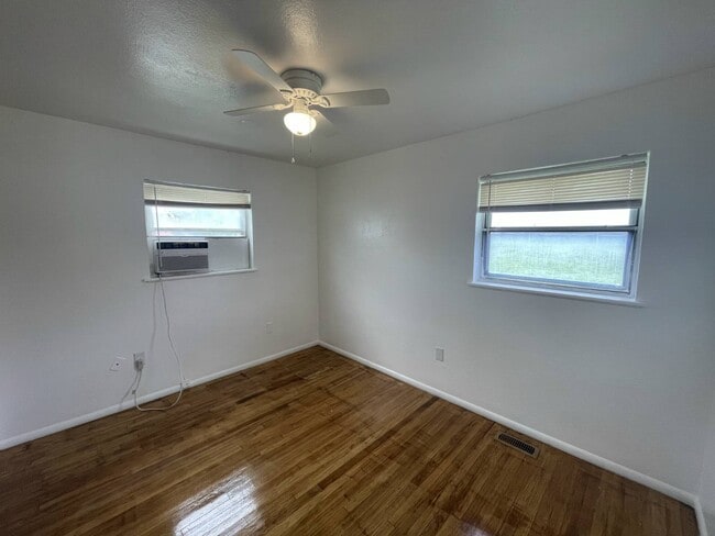 Building Photo - 1512 NW 43rd St