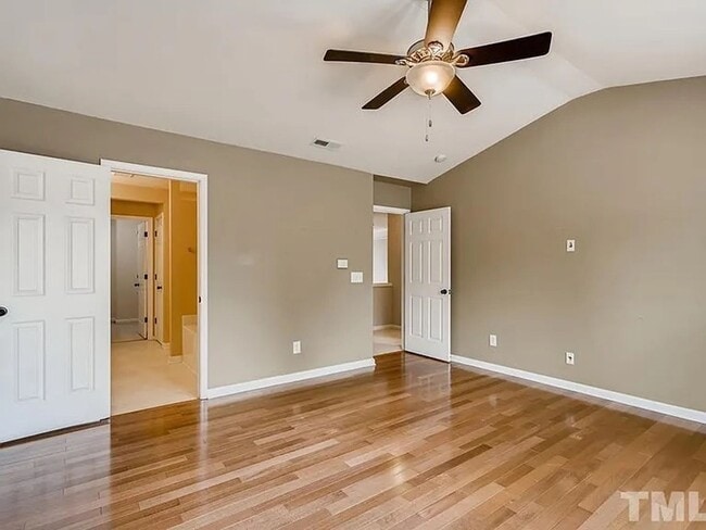 Building Photo - Elegant Long Lake Townhome | Hardwood Floors | 2-Car Garage | Pool