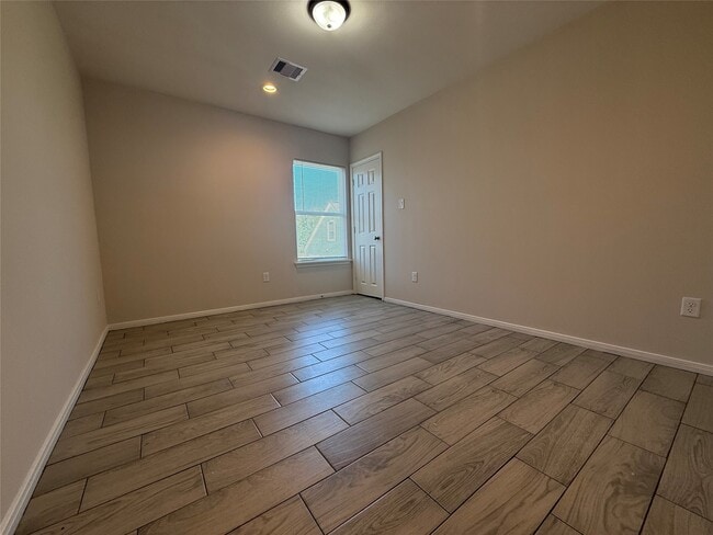 Building Photo - 5530 Hillman St