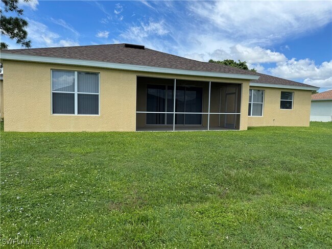 Building Photo - 286 Justene Cir