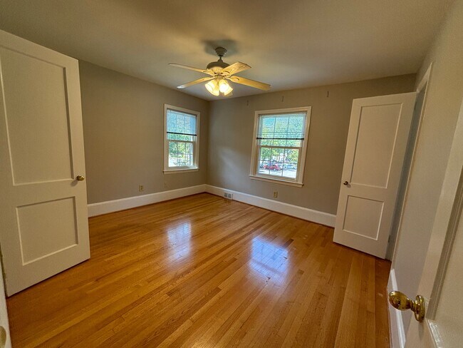 Building Photo - 3109 Clark Ave