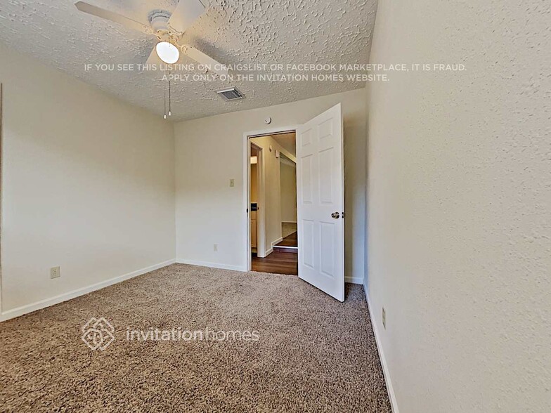 Building Photo - 3209 Wavecrest St
