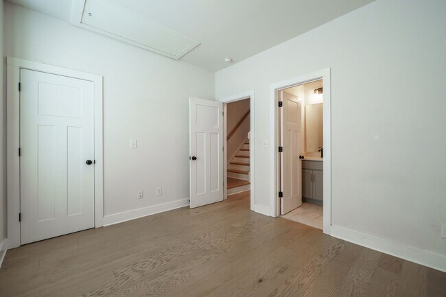 Building Photo - 608 Old Dominion Dr