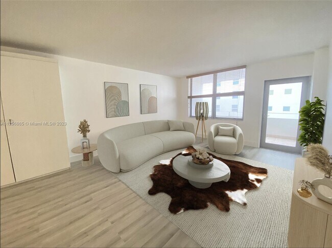 Building Photo - 9225 Collins Ave