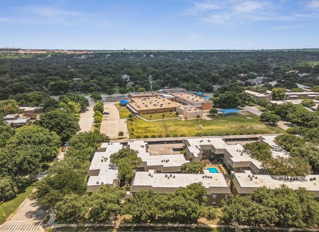 Building Photo - 4438 Harlanwood Dr