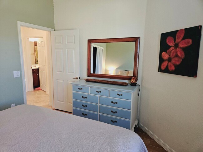 Building Photo - Annual Furnished Pet Friendly Twin Villa l...