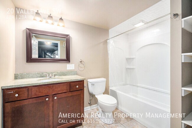 Building Photo - 20 Valley Ave SW