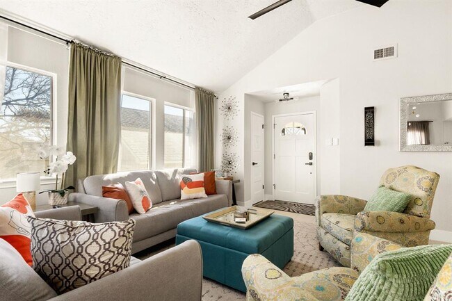 Building Photo - 5400 Alexis Cove