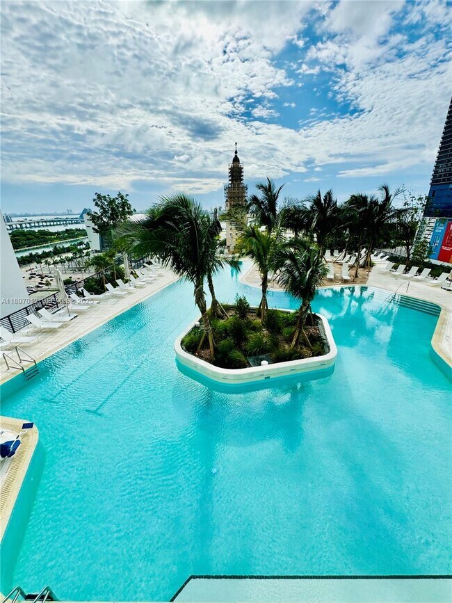 Building Photo - 159 NE 6th St