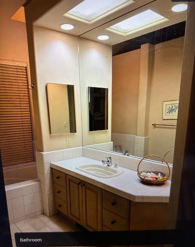Building Photo - 5476 Quail Meadows Dr
