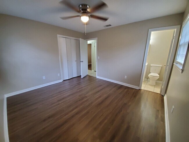 Building Photo - 203 Wilburn Rd