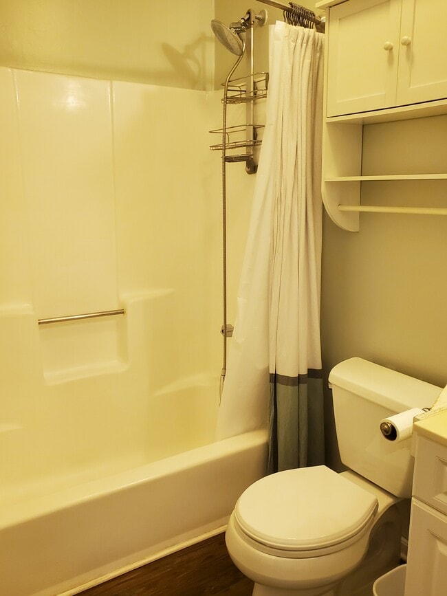 Building Photo - 2311 Treescape Dr