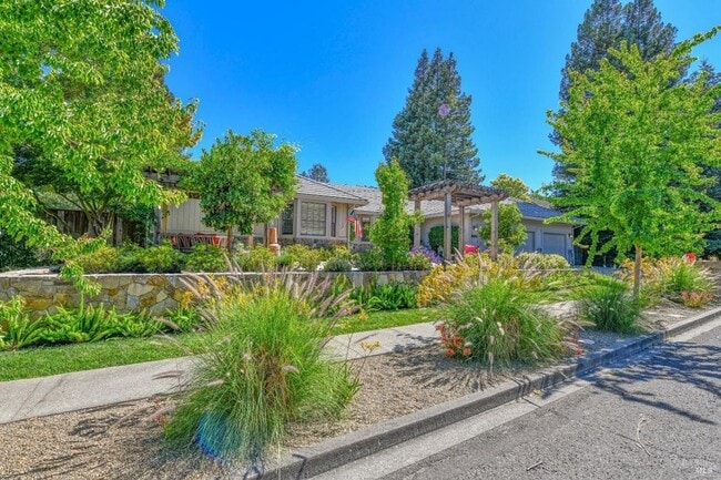 Building Photo - Stunning Four Bedroom Browns Valley Home f...