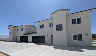 Building Photo - 66079 Cahuilla Ave