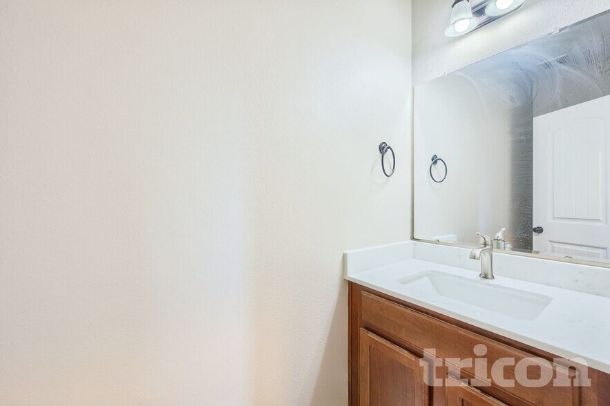 Building Photo - 3509 178th St E