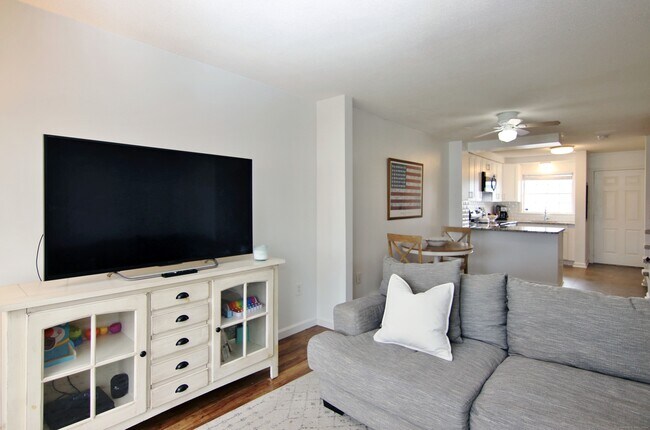 Building Photo - 256 Washington Blvd