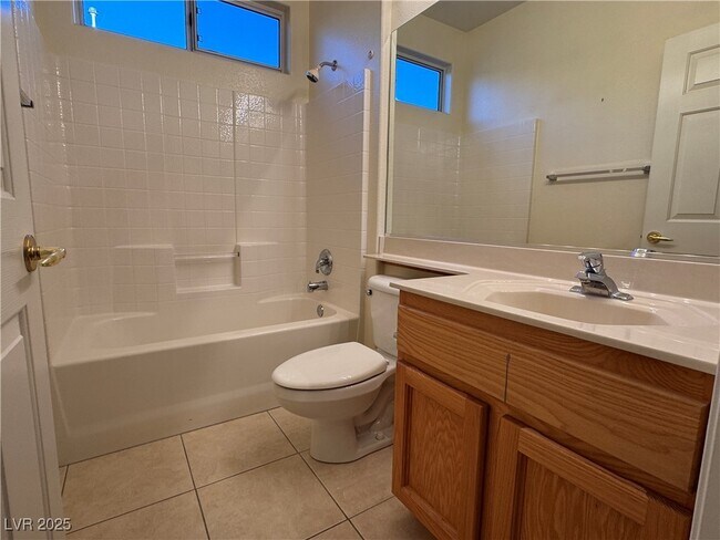 Building Photo - 3025 Seaford Peak Dr