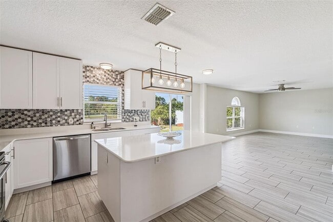 Building Photo - 3821 Stonefield Dr