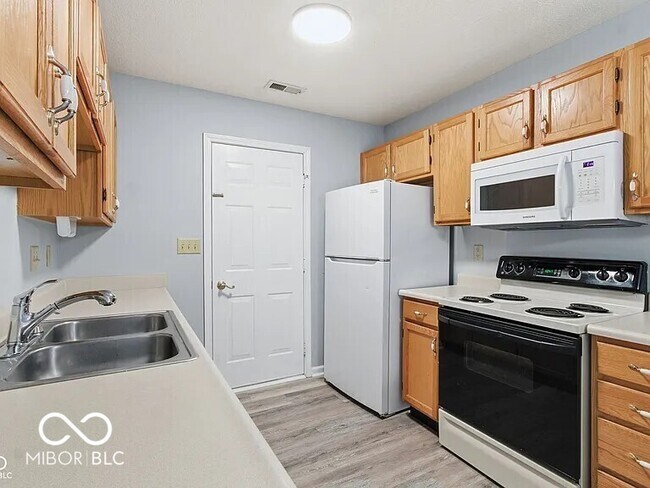 Building Photo - 1217 Whittington Dr