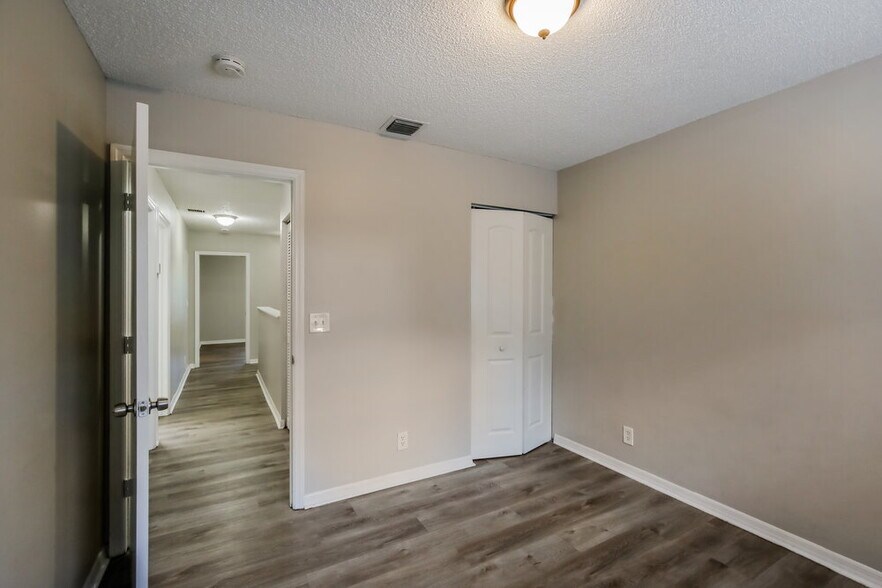 Building Photo - 8341 NW 57th Dr