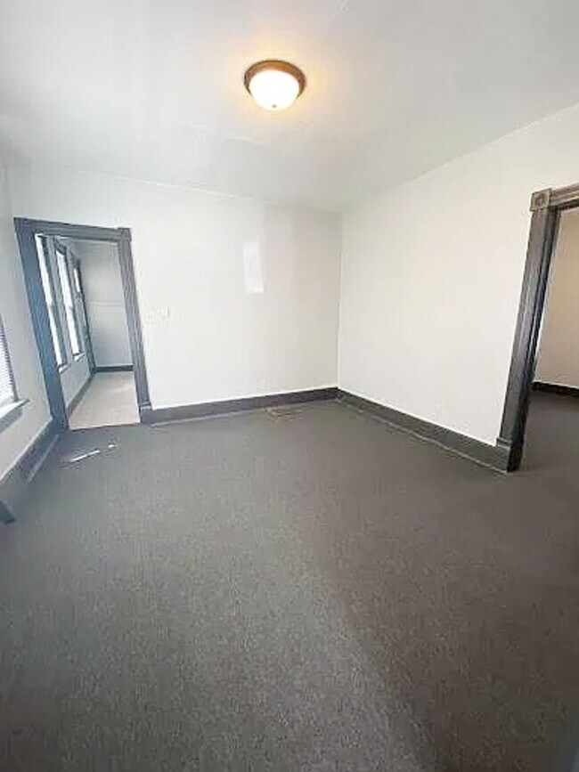 Building Photo - 2407 N Frederick Ave