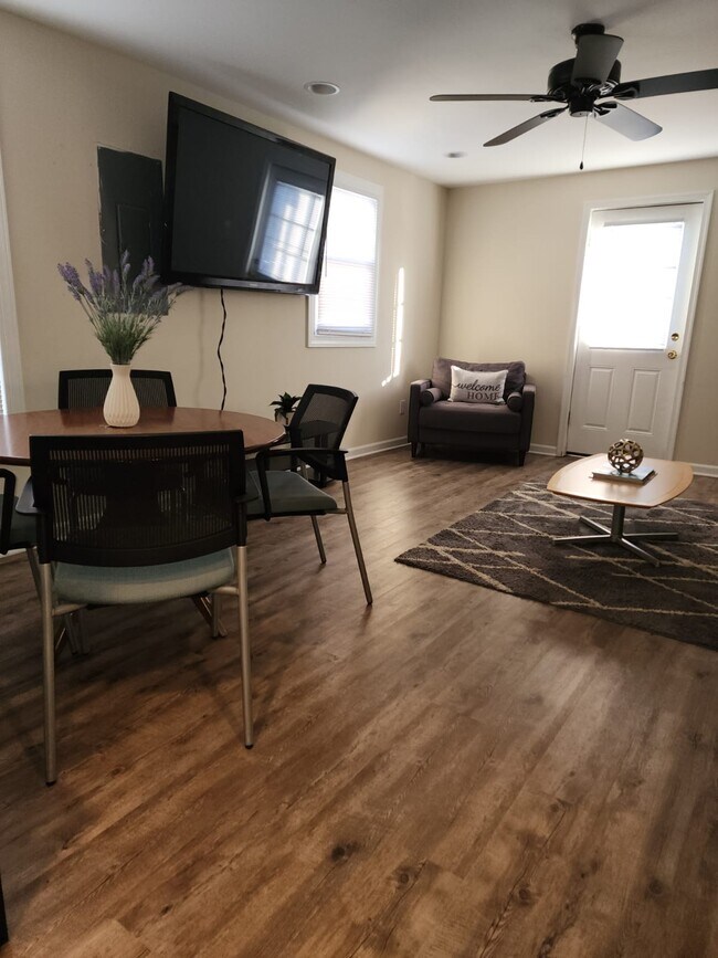 Dining/Living room - 6107 Danville Ave