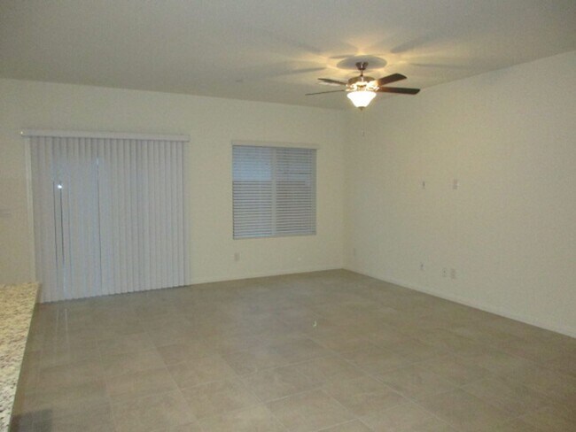 Building Photo - Blue Lark