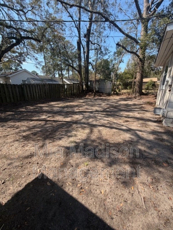 Building Photo - 2319 E 42nd St