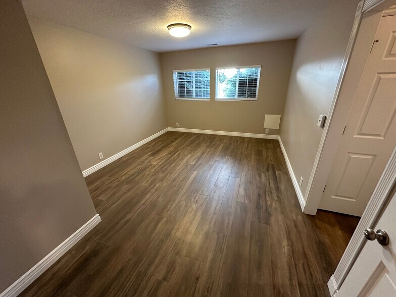 Building Photo - 152 Steep Mountain Dr