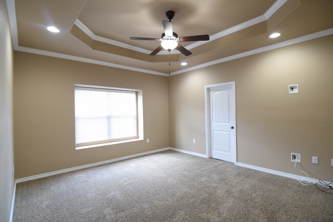 Building Photo - 709 Cosper Creek Dr