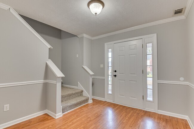 Building Photo - 7635 Pleasantville Way