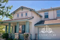 Building Photo - Stunning, 5BD/3BA Home, in West Sacramento with a Pool and BBQ!