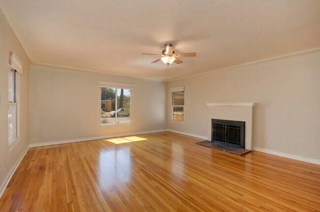 Building Photo - 3521 Smith Ave SE