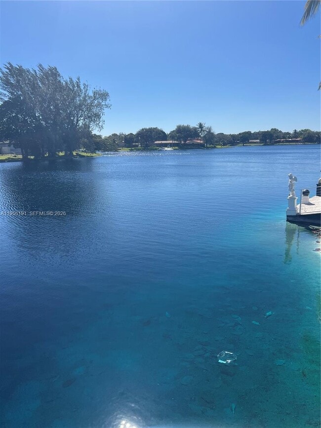 Building Photo - 6484 Miami Lakes Dr