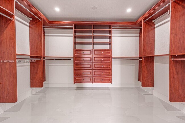 Building Photo - 15699 SW 54th Ct