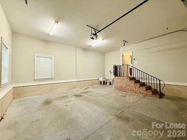 Building Photo - 7133 Windyrush Rd