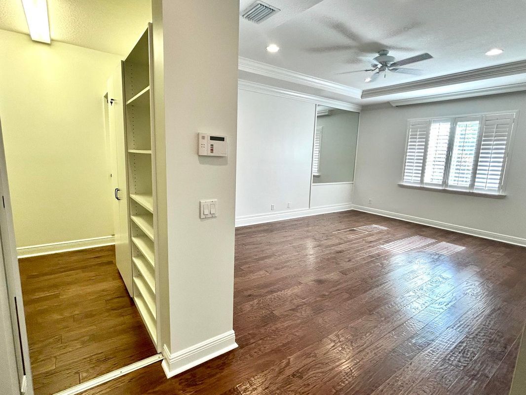 Building Photo - 2024 Foxtail View Ct