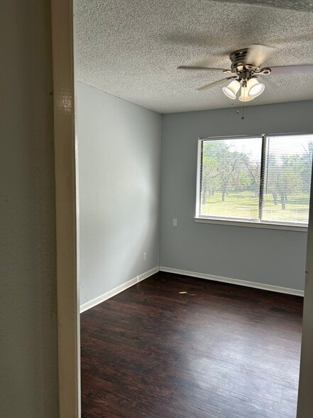 Building Photo - 1000 Ranchero Road