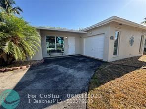 Building Photo - 11311 NW 32nd Manor