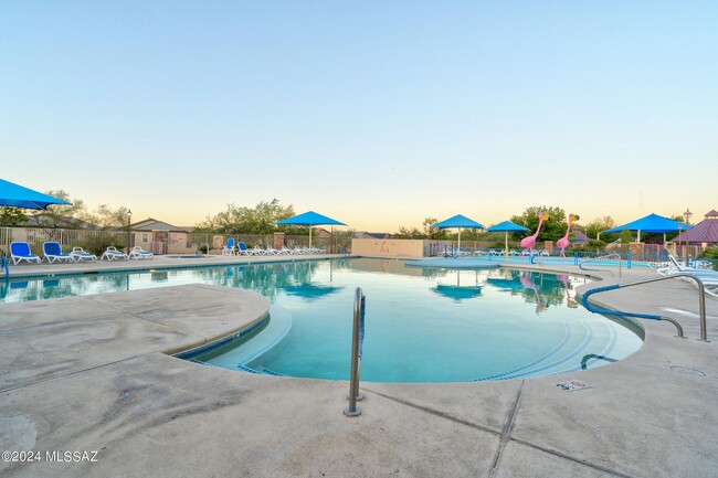 Building Photo - Beautiful Home in Rancho Sahuarita