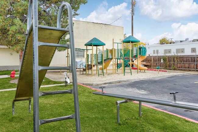 Building Photo - 2275 S 200 E