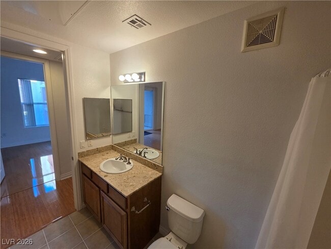 Building Photo - 62 E Serene Ave