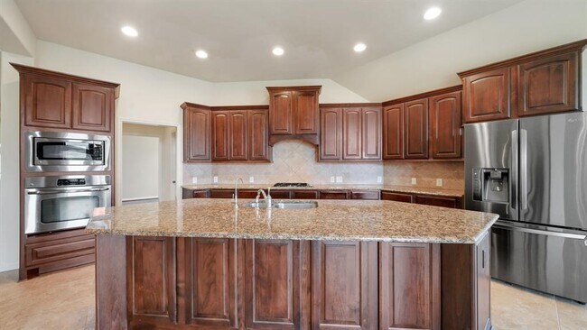 Building Photo - 5903 Falling Briar Lane