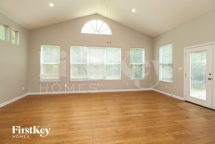 Building Photo - 13224 Greycrest Dr