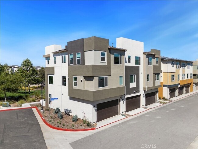 Building Photo - 27553 Sanctuary Ct