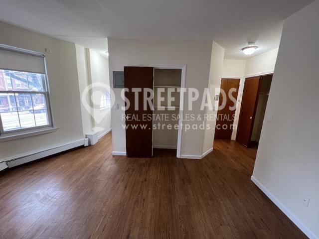 Building Photo - 1 bedroom in Boston MA 02130