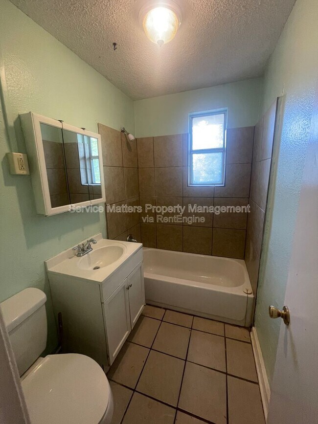 Building Photo - 2603 W Belmont St