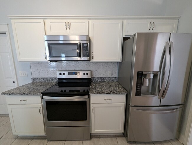 Building Photo - 9044 Quail Roost Dr