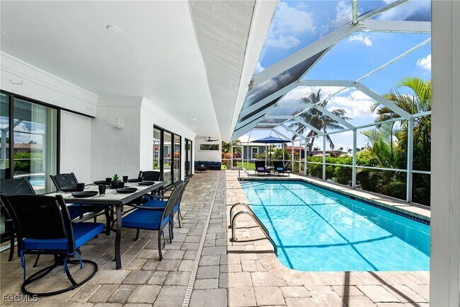 Building Photo - 2328 SE 27th St